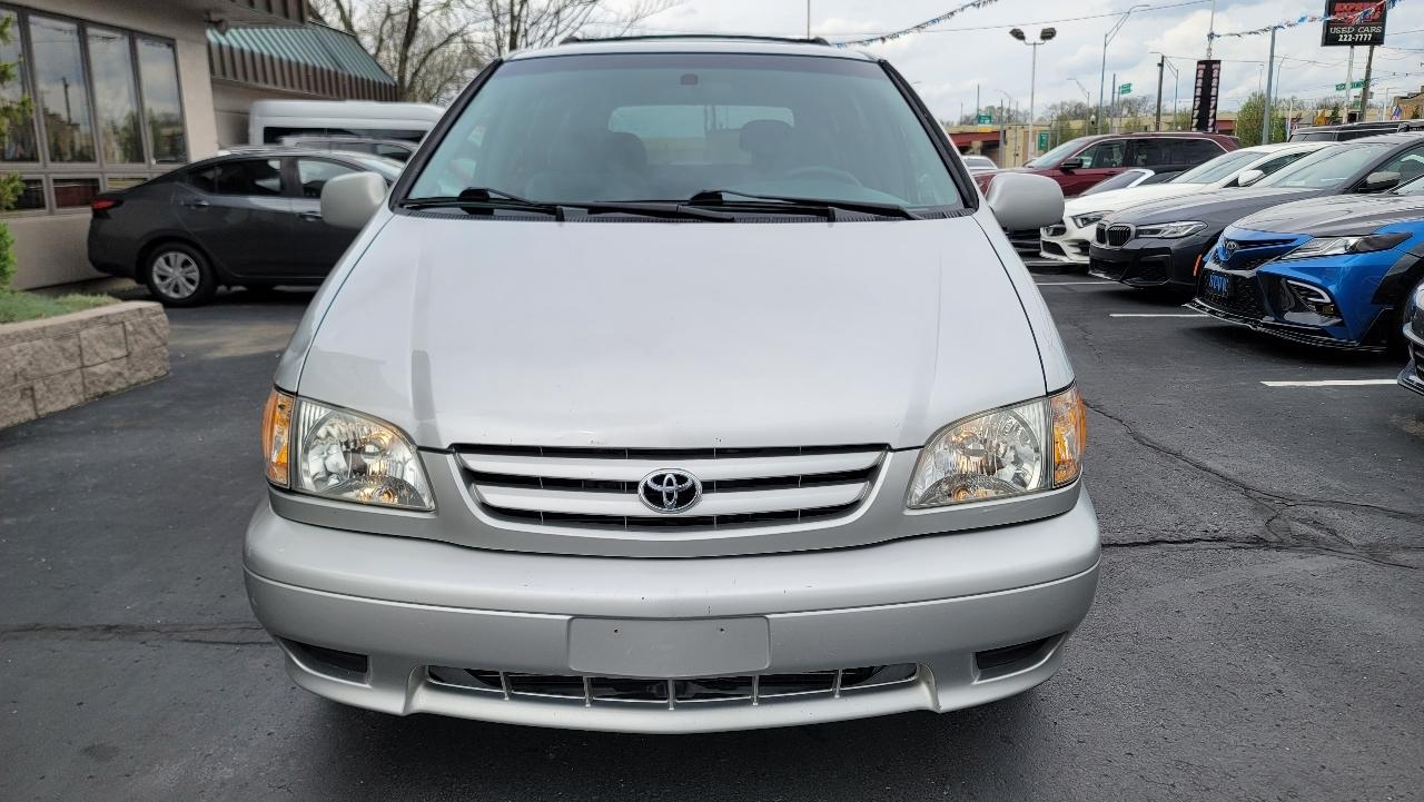 Toyota Sienna 5dr XLE (Natl) 2002