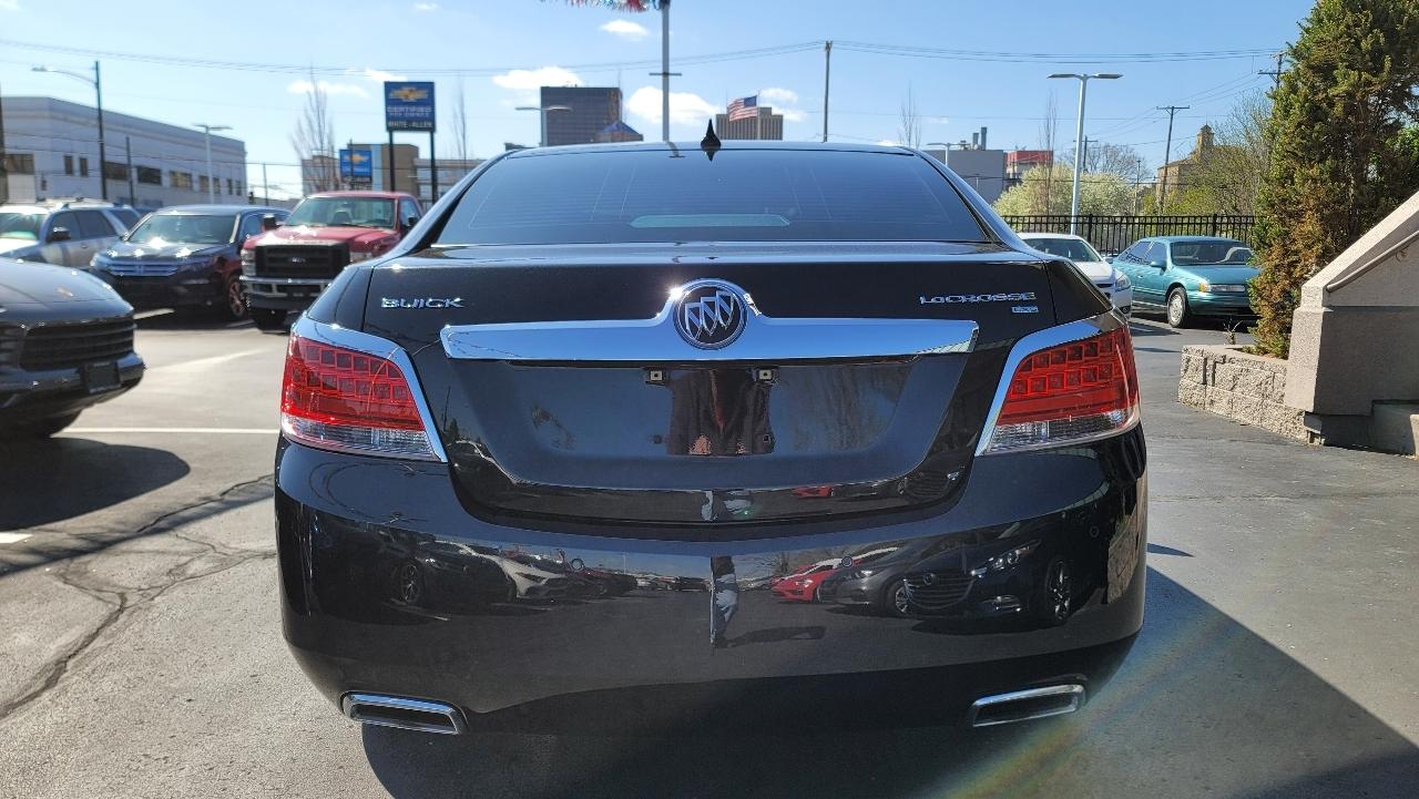 Buick LaCrosse 4dr Sdn CXS 2011