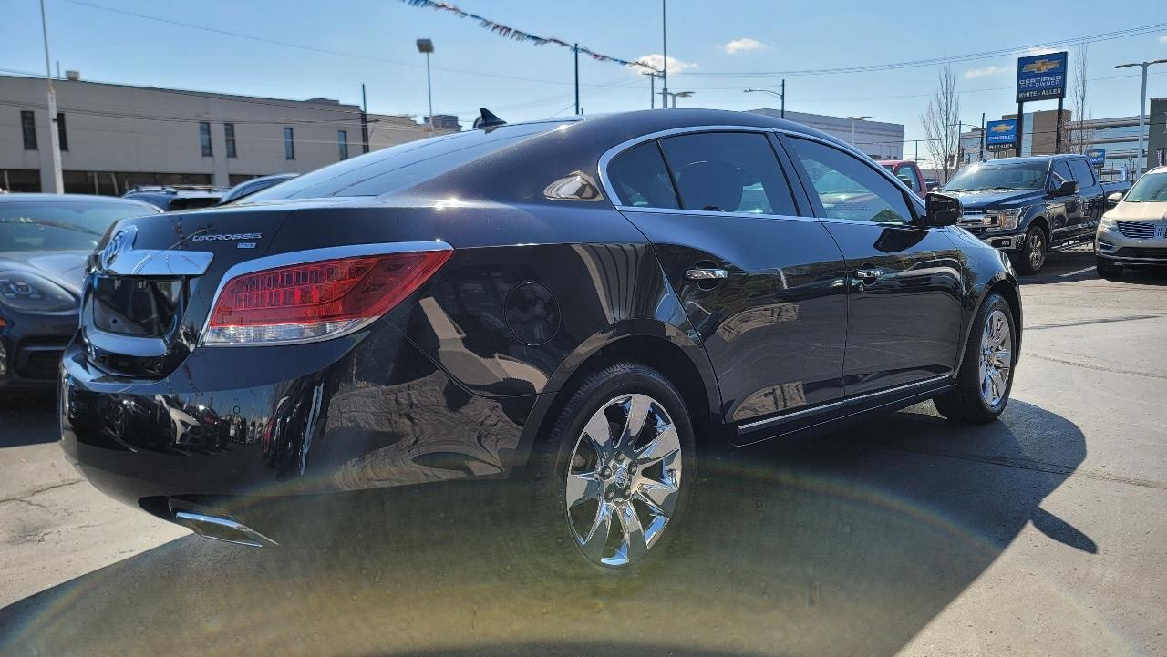 Buick LaCrosse 4dr Sdn CXS 2011