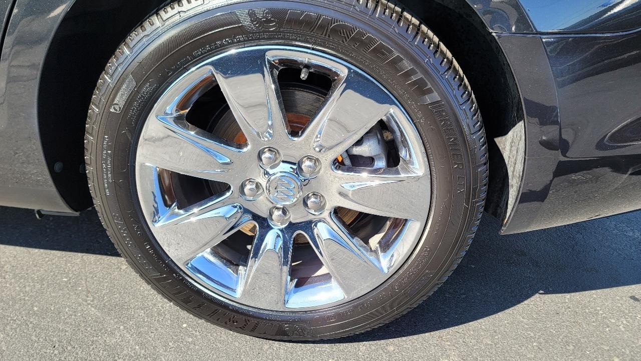 Buick LaCrosse 4dr Sdn CXS 2011