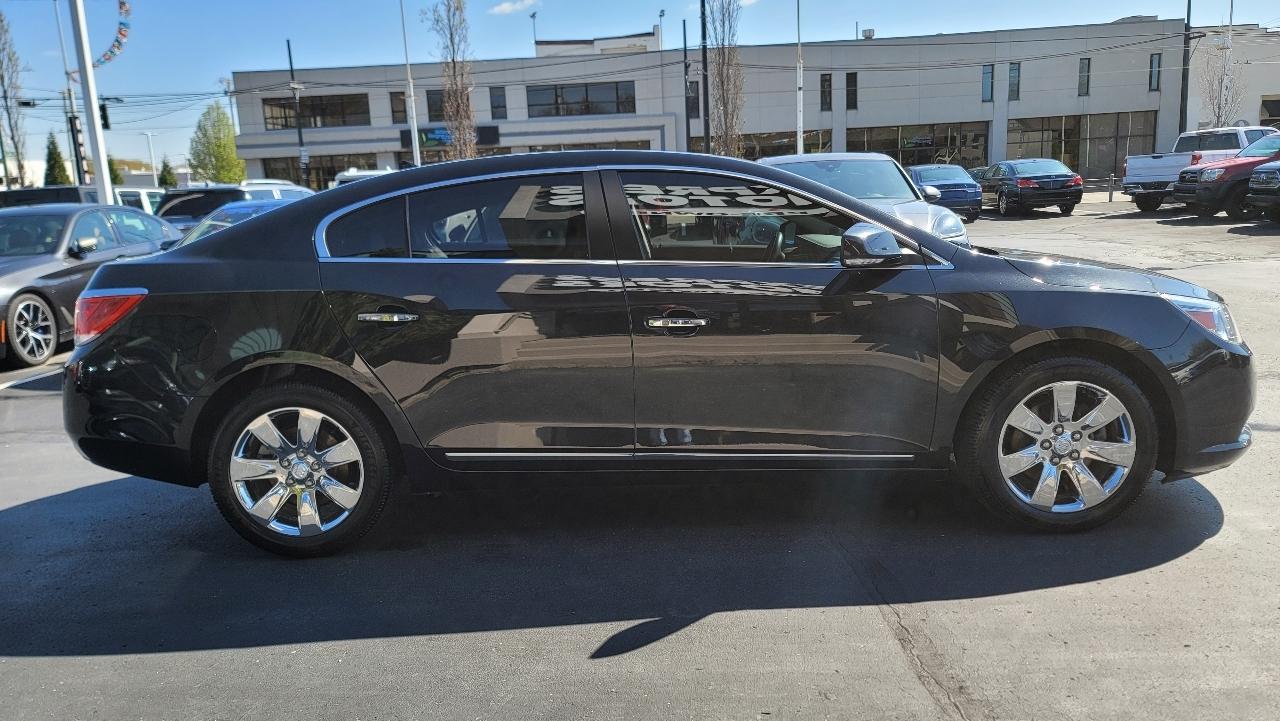 Buick LaCrosse 4dr Sdn CXS 2011