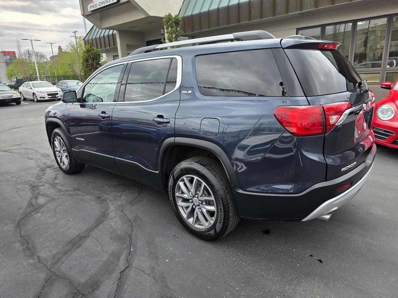 GMC Acadia AWD 4dr SLE w/SLE-2 2018