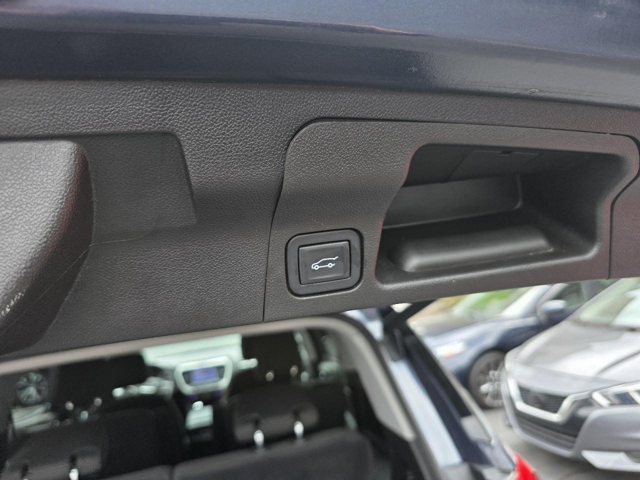 GMC Acadia AWD 4dr SLE w/SLE-2 2018