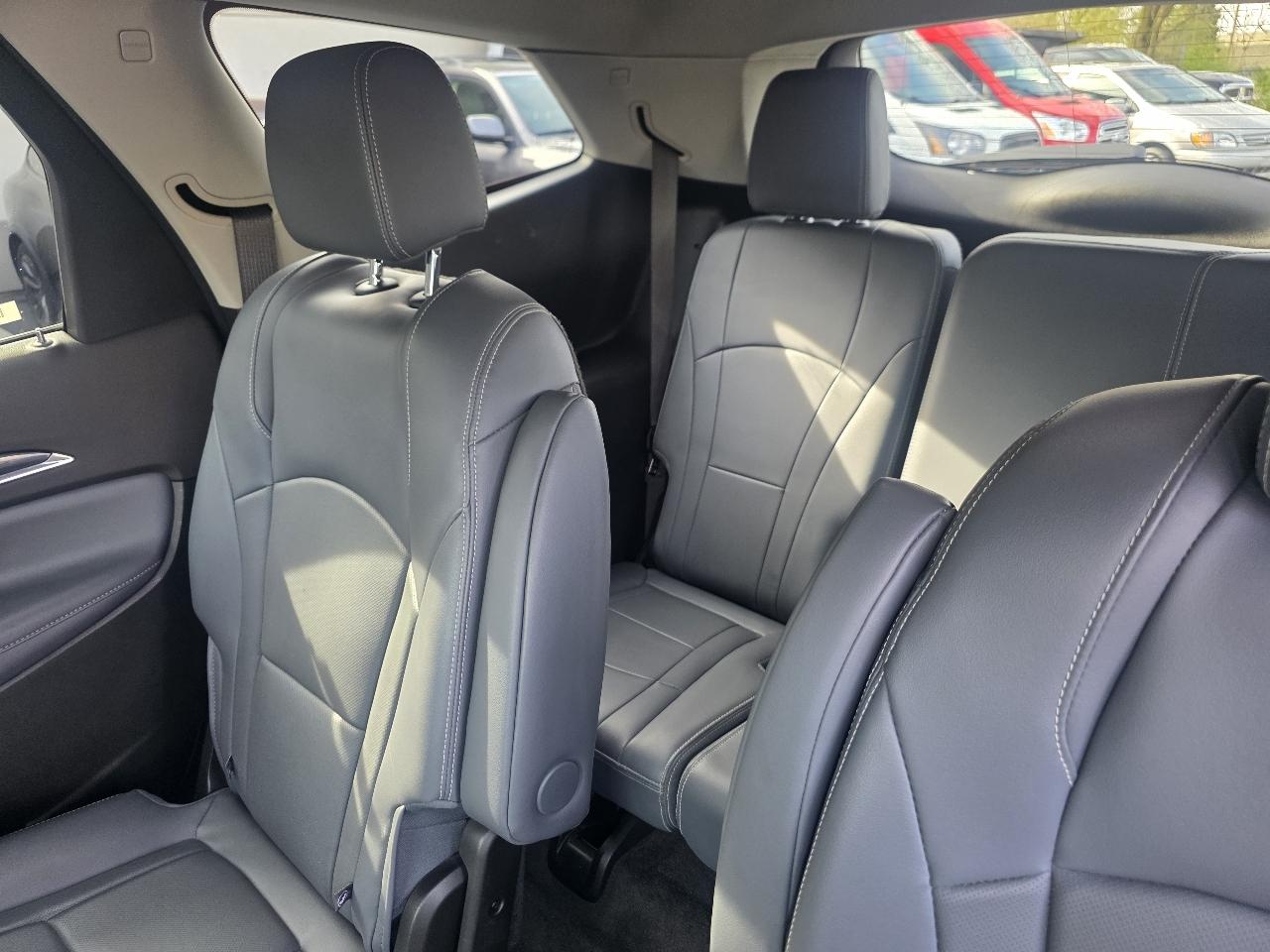 Buick Enclave FWD 4dr Essence 2019