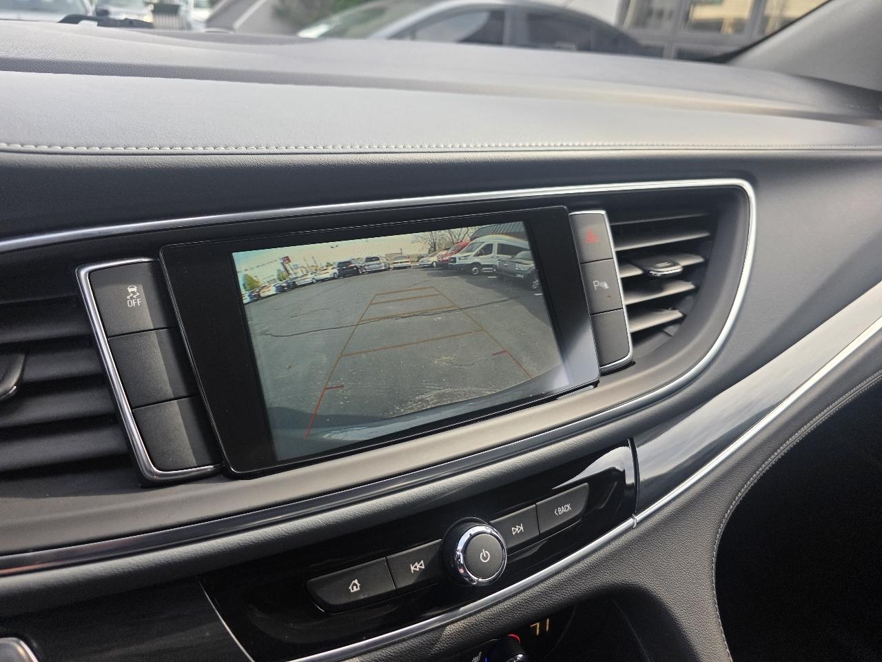 Buick Enclave FWD 4dr Essence 2019
