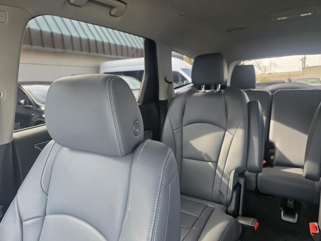 Buick Enclave FWD 4dr Essence 2019