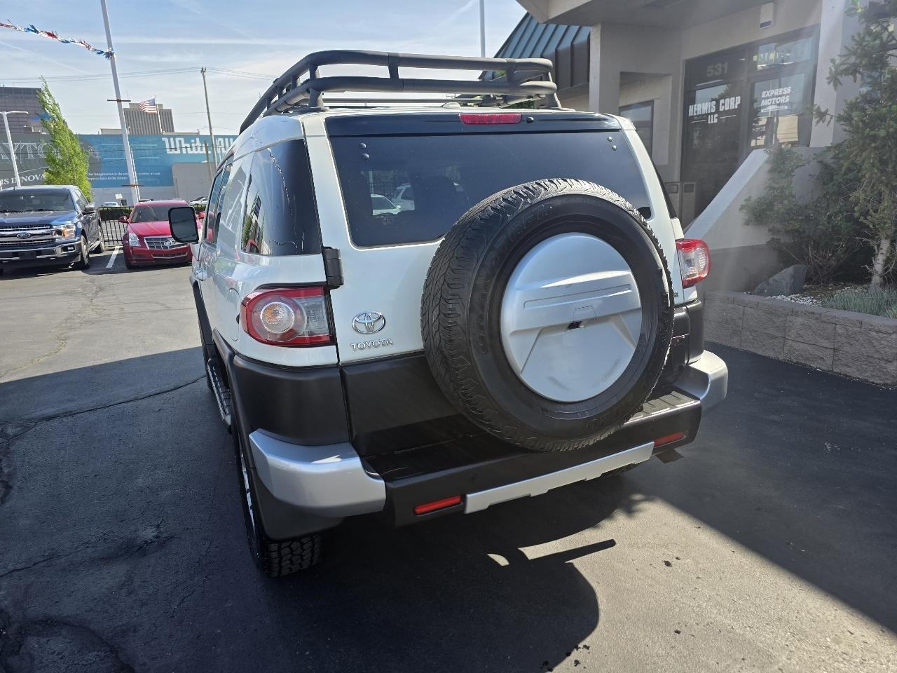 Toyota FJ Cruiser 4WD 4dr Auto (Natl) 2014