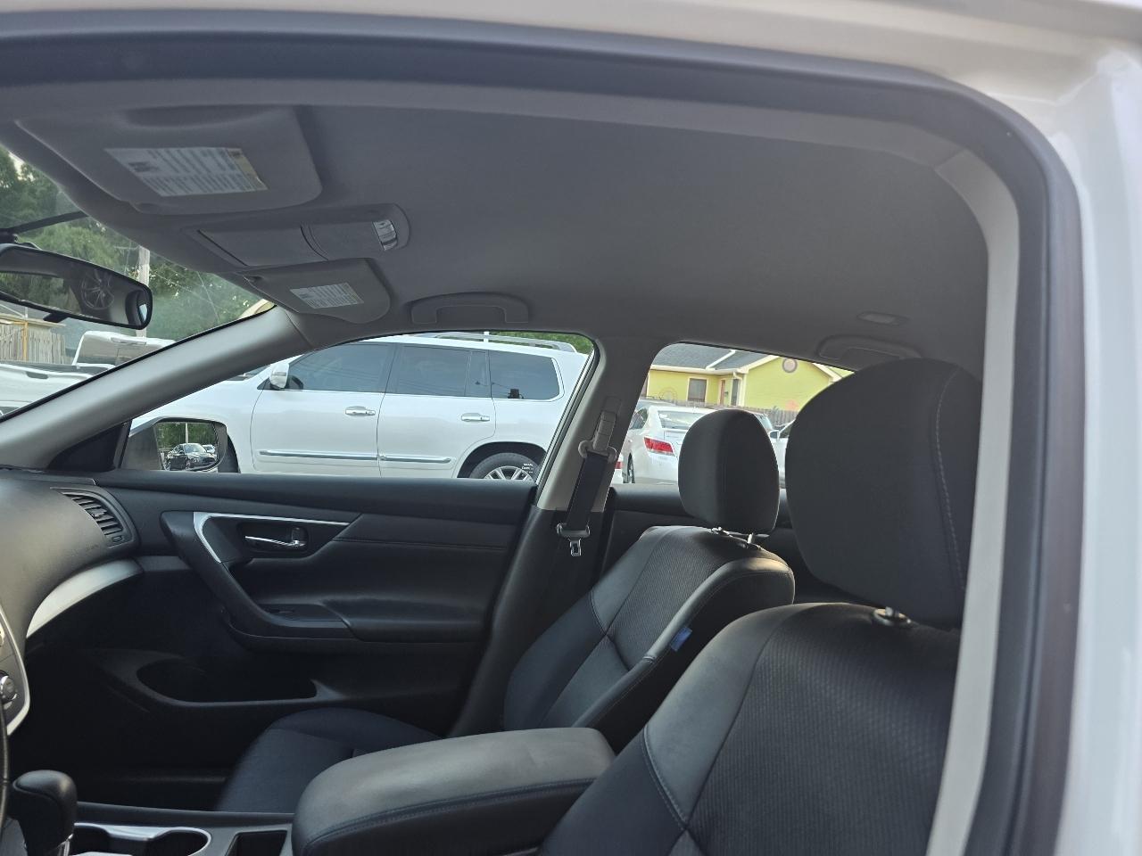 Nissan Altima 4dr Sdn I4 2.5 SR 2016