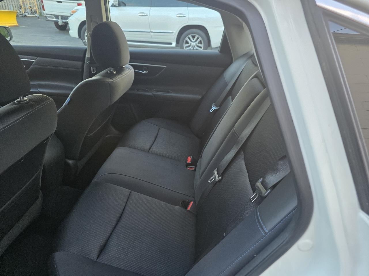 Nissan Altima 4dr Sdn I4 2.5 SR 2016