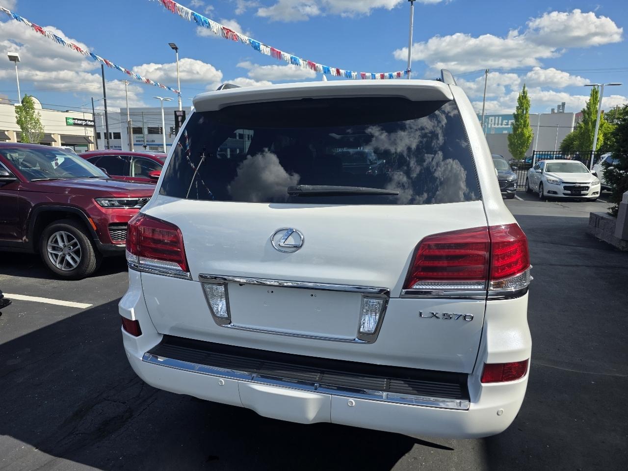 Lexus LX 570 4WD 4dr 2013