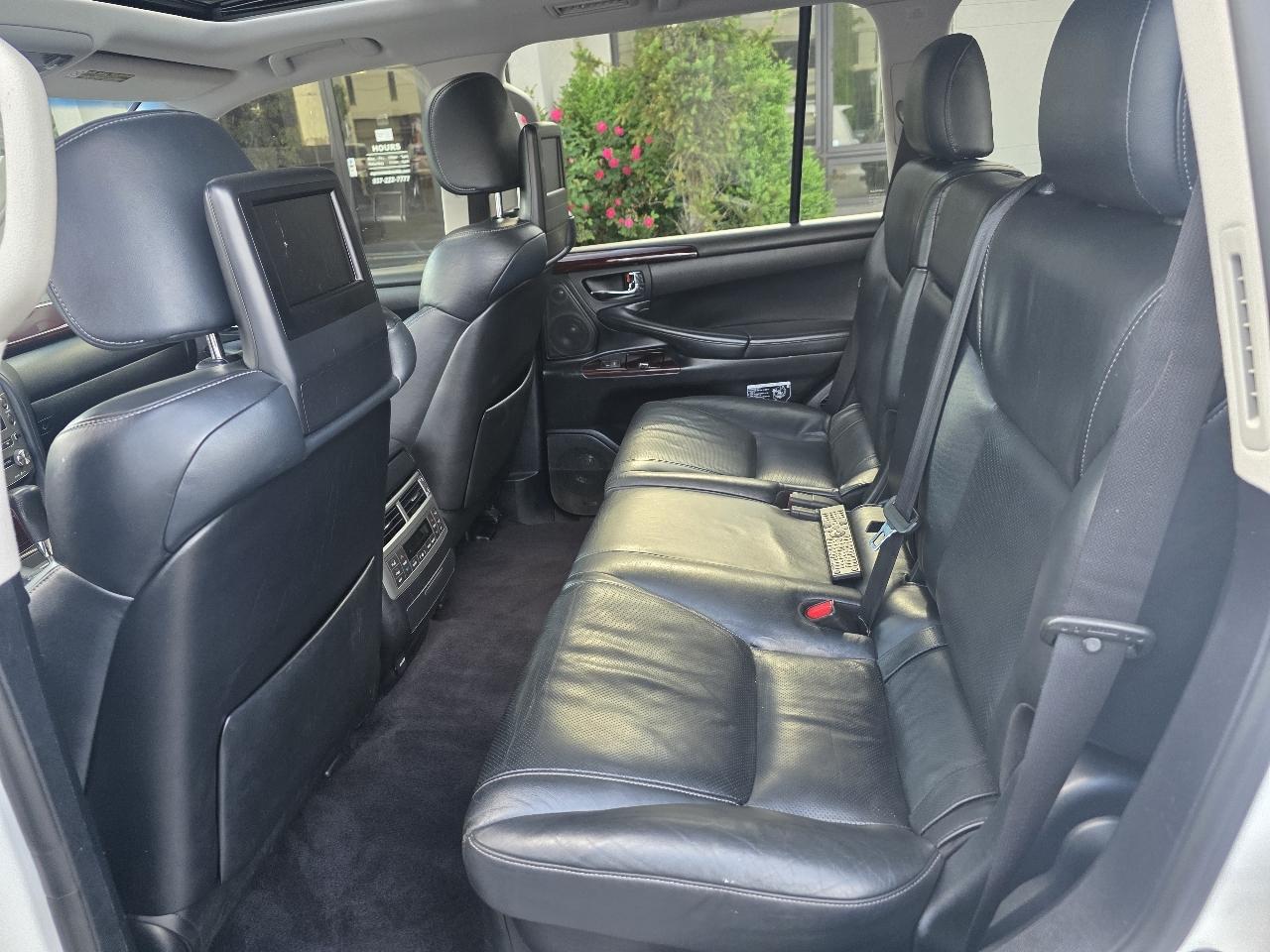 Lexus LX 570 4WD 4dr 2013