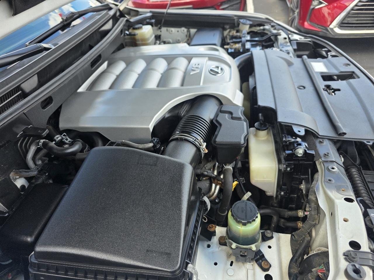 Lexus LX 570 4WD 4dr 2013