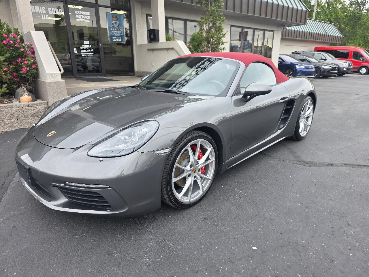 Porsche 718 Boxster S Roadster 2017
