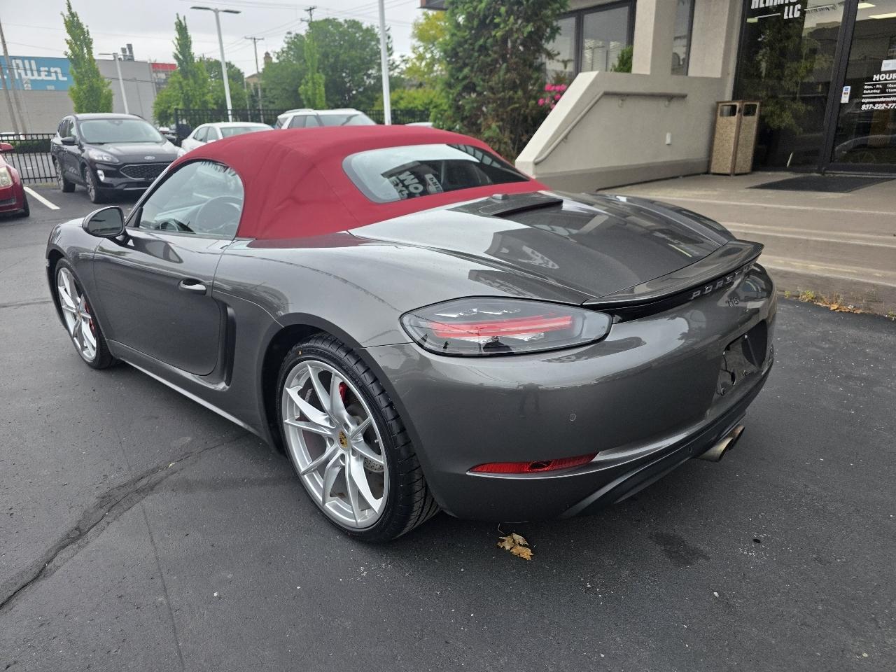 Porsche 718 Boxster S Roadster 2017