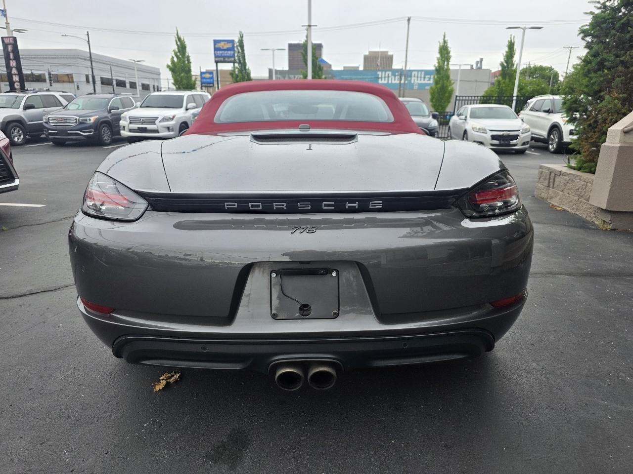 Porsche 718 Boxster S Roadster 2017