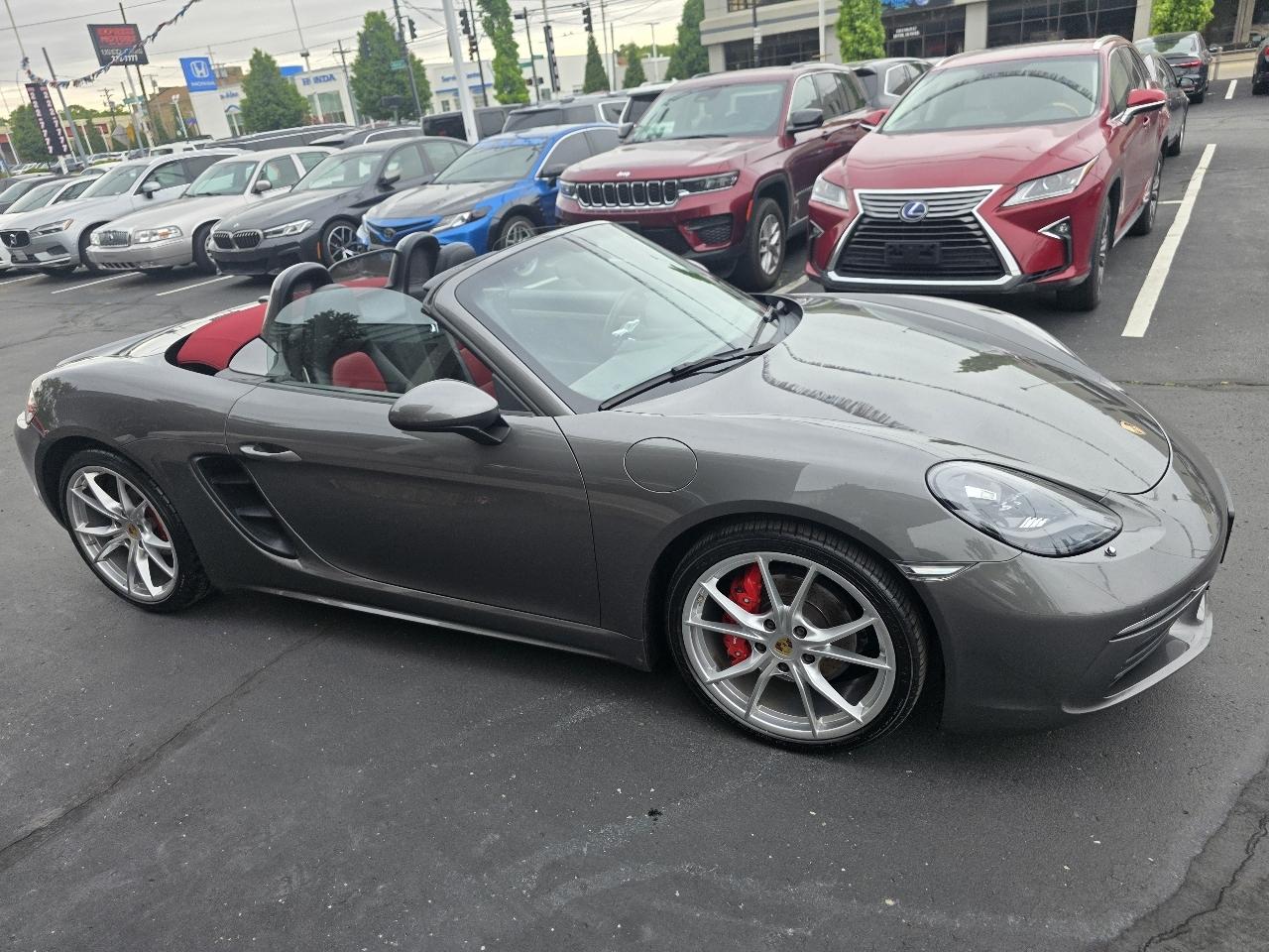 Porsche 718 Boxster S Roadster 2017