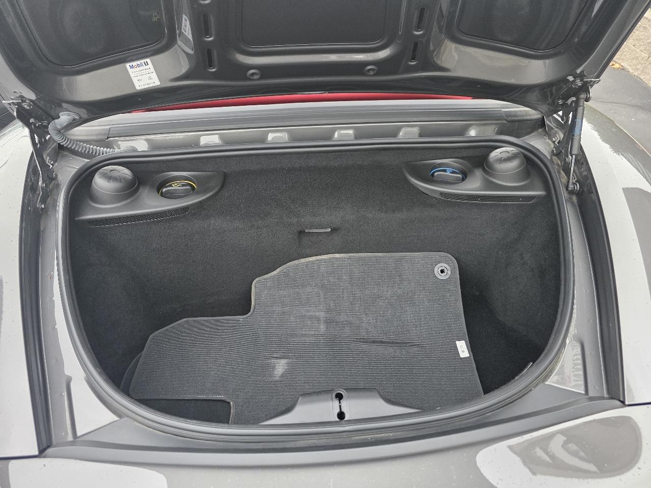 Porsche 718 Boxster S Roadster 2017