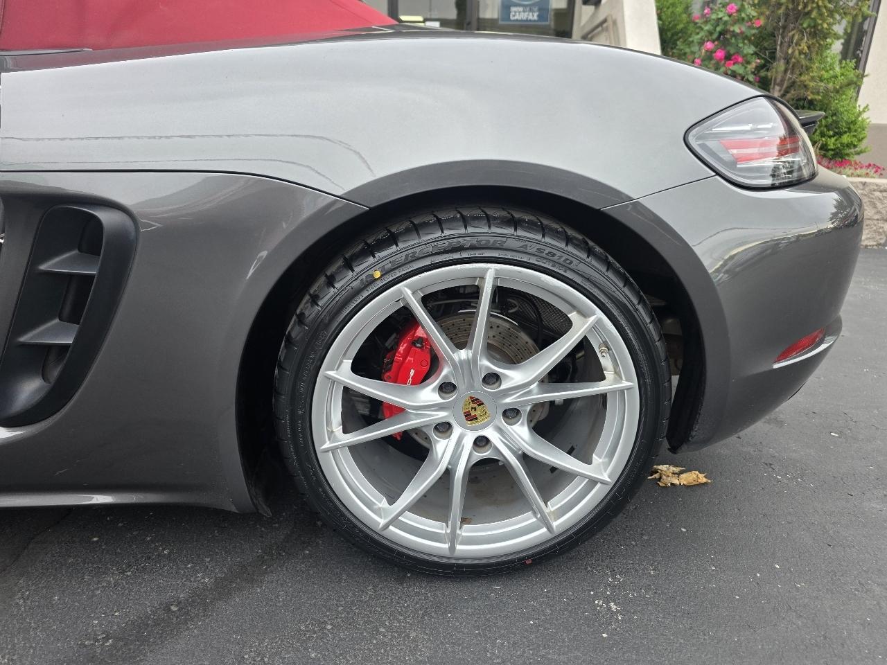 Porsche 718 Boxster S Roadster 2017