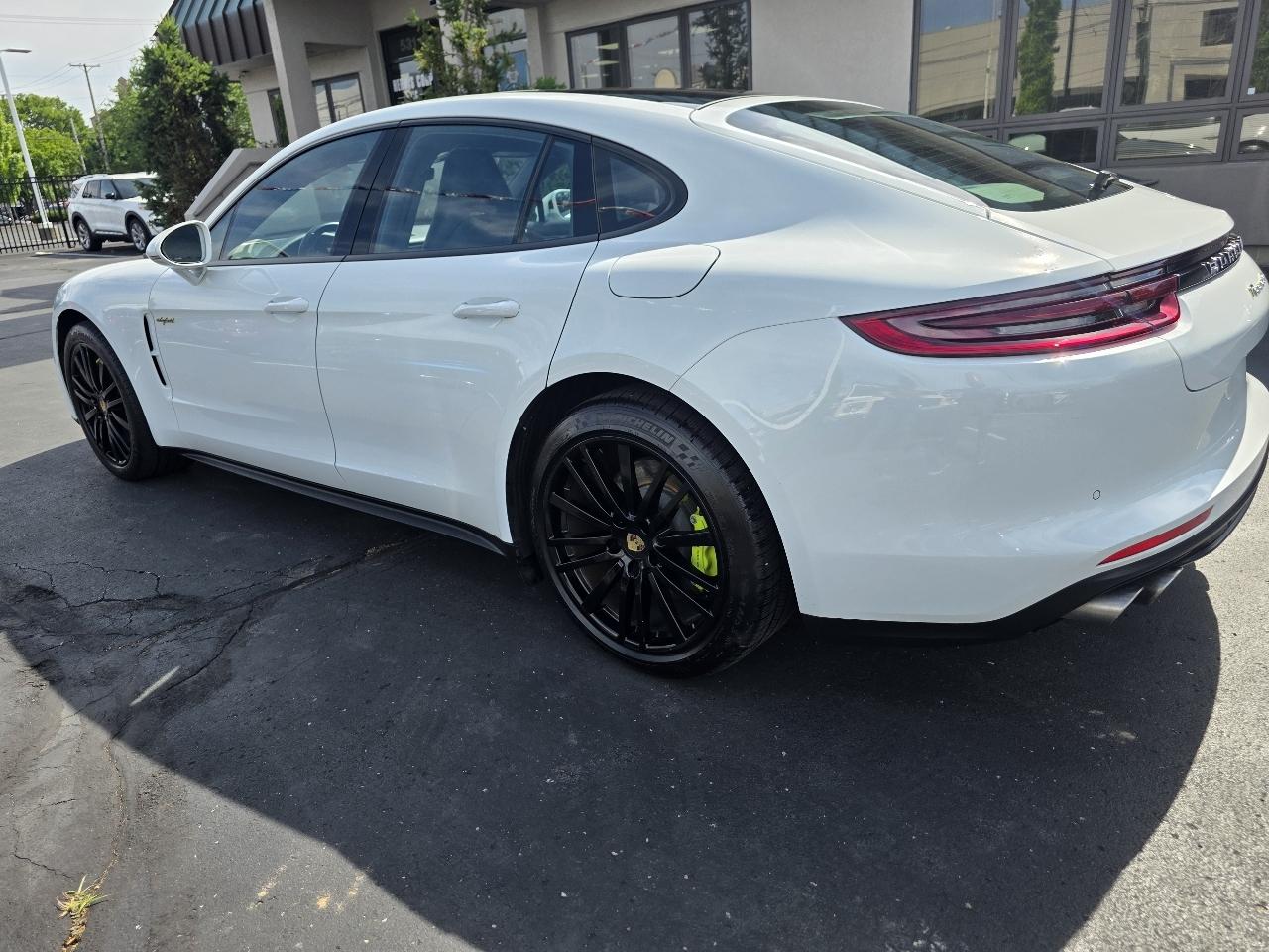 Porsche Panamera 4 E-Hybrid AWD 2019