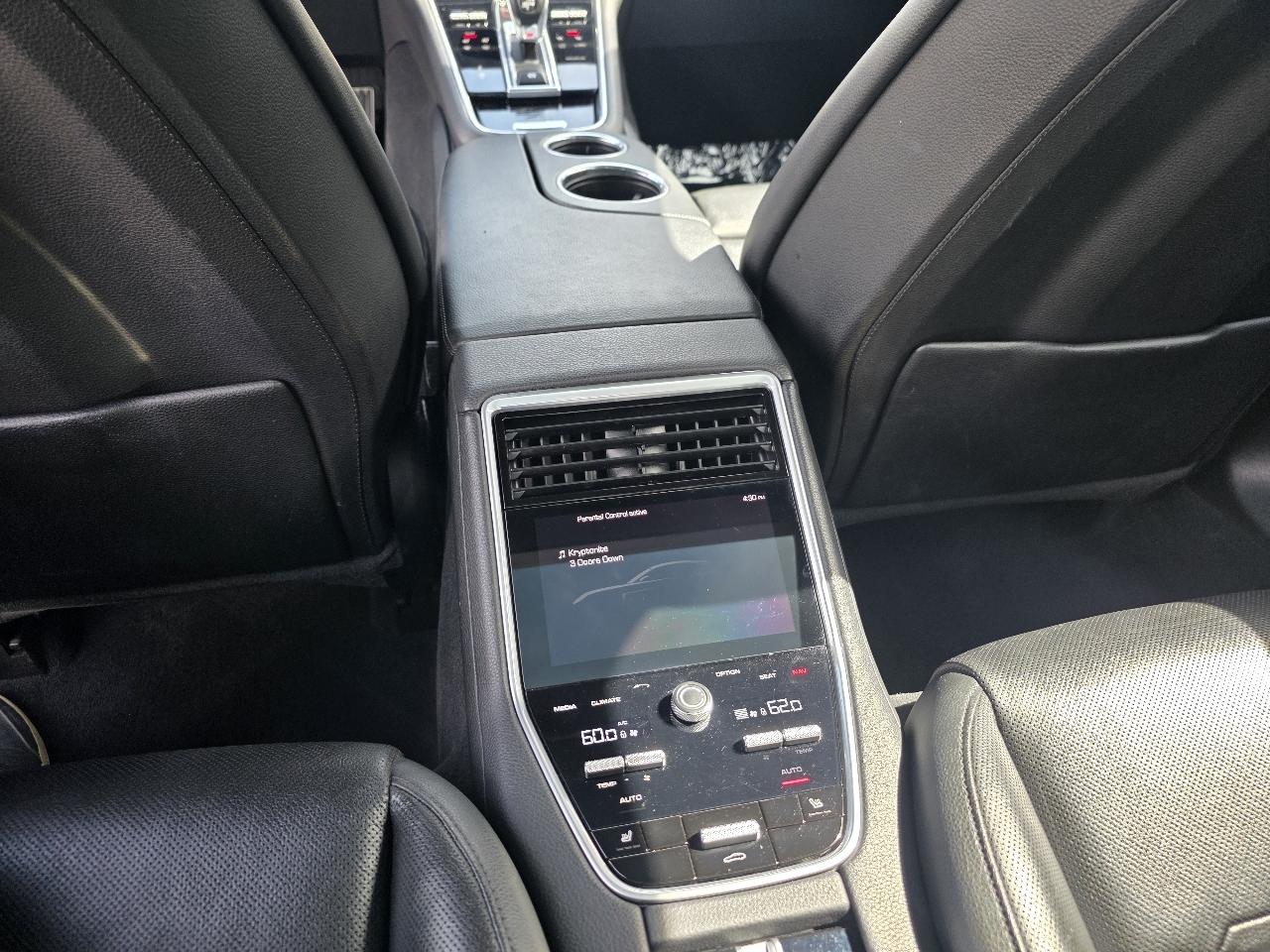 Porsche Panamera 4 E-Hybrid AWD 2019