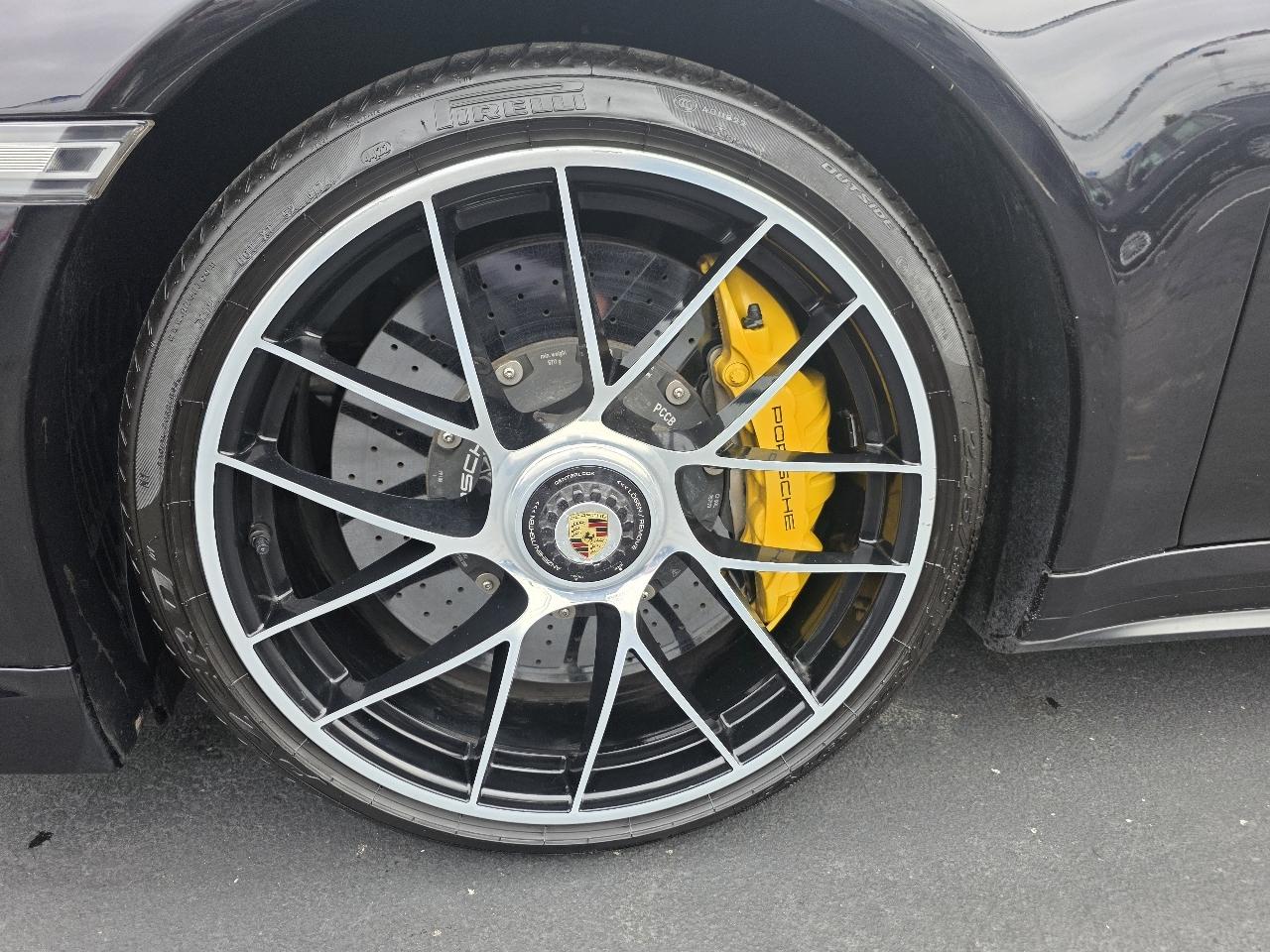 Porsche 911 Turbo S Coupe 2017