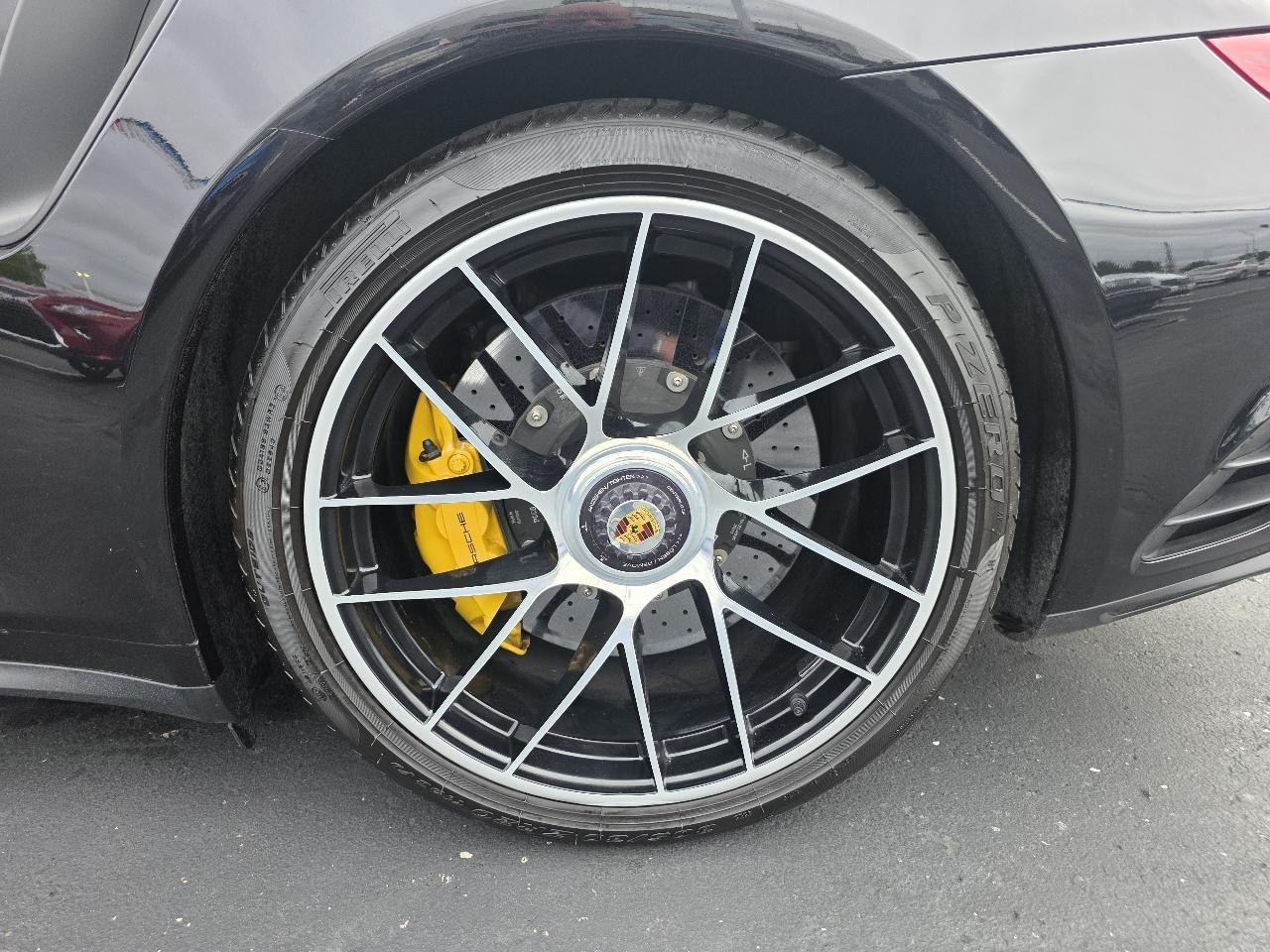 Porsche 911 Turbo S Coupe 2017