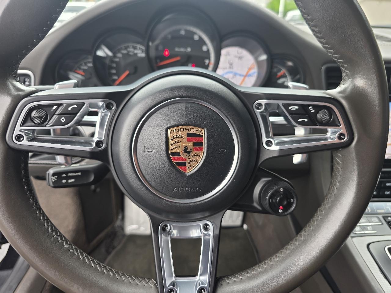 Porsche 911 Turbo S Coupe 2017