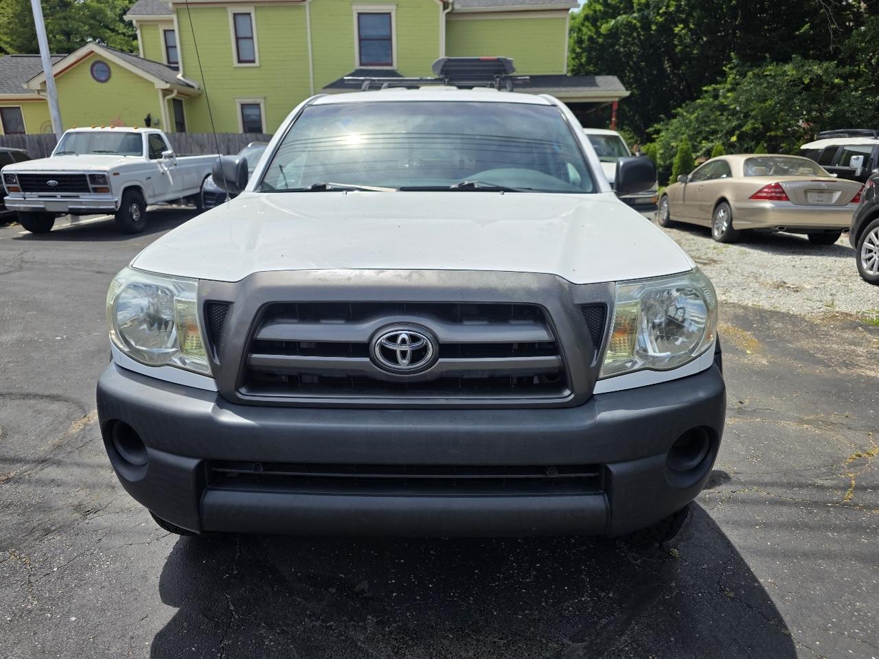 Toyota Tacoma 4WD Reg I4 MT (Natl) 2009