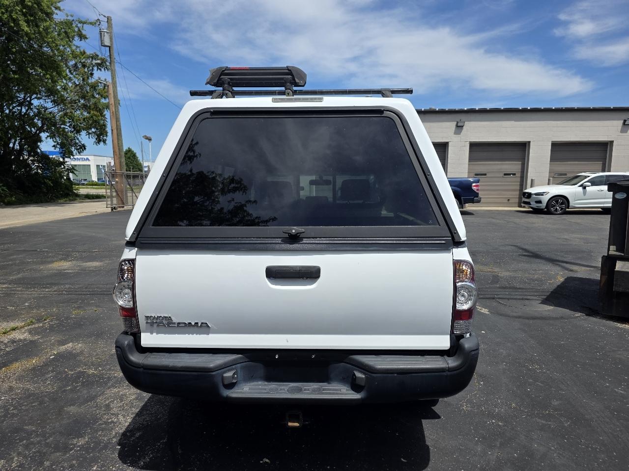 Toyota Tacoma 4WD Reg I4 MT (Natl) 2009