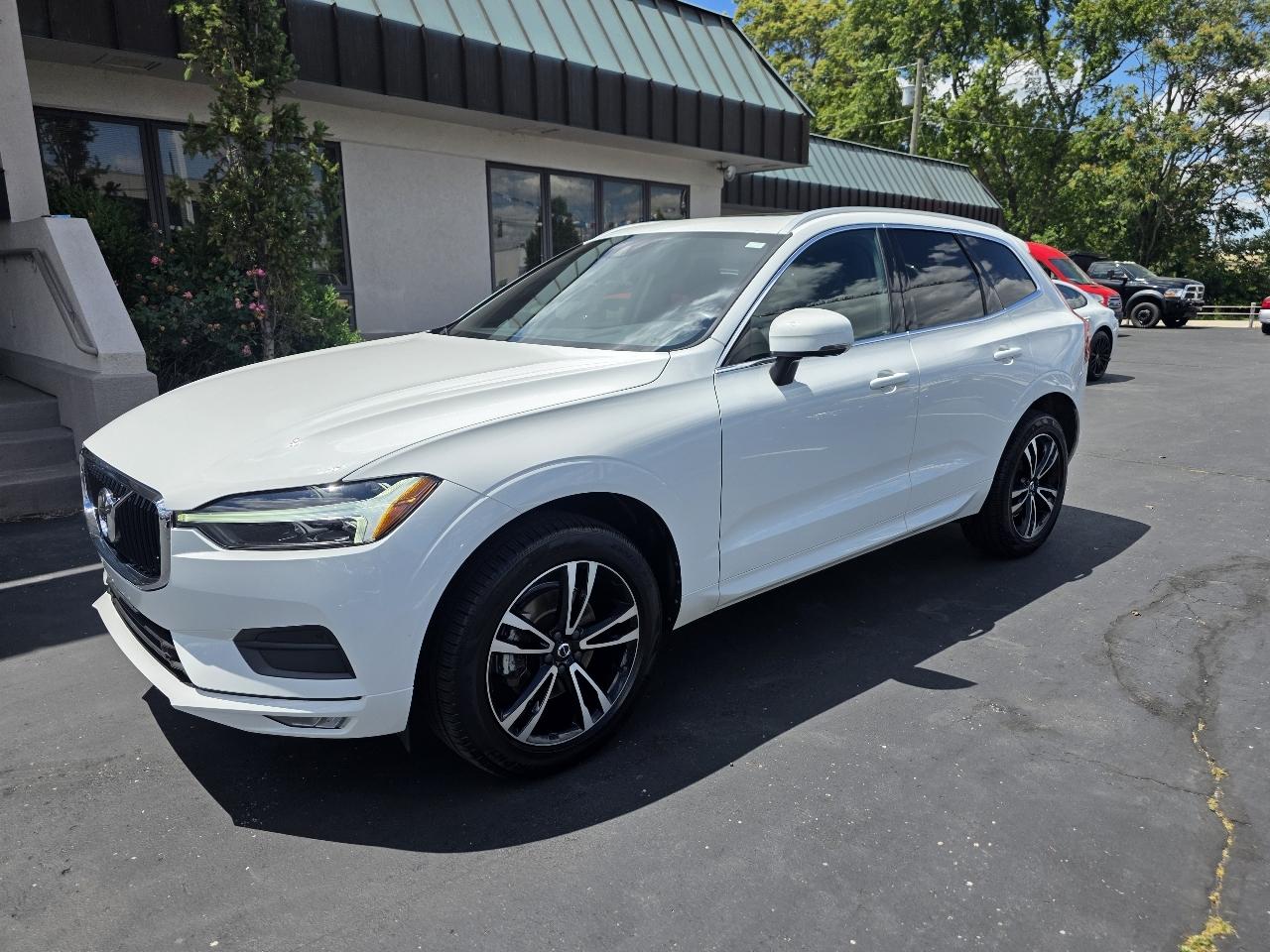 Volvo XC60 T5 AWD Momentum 2021