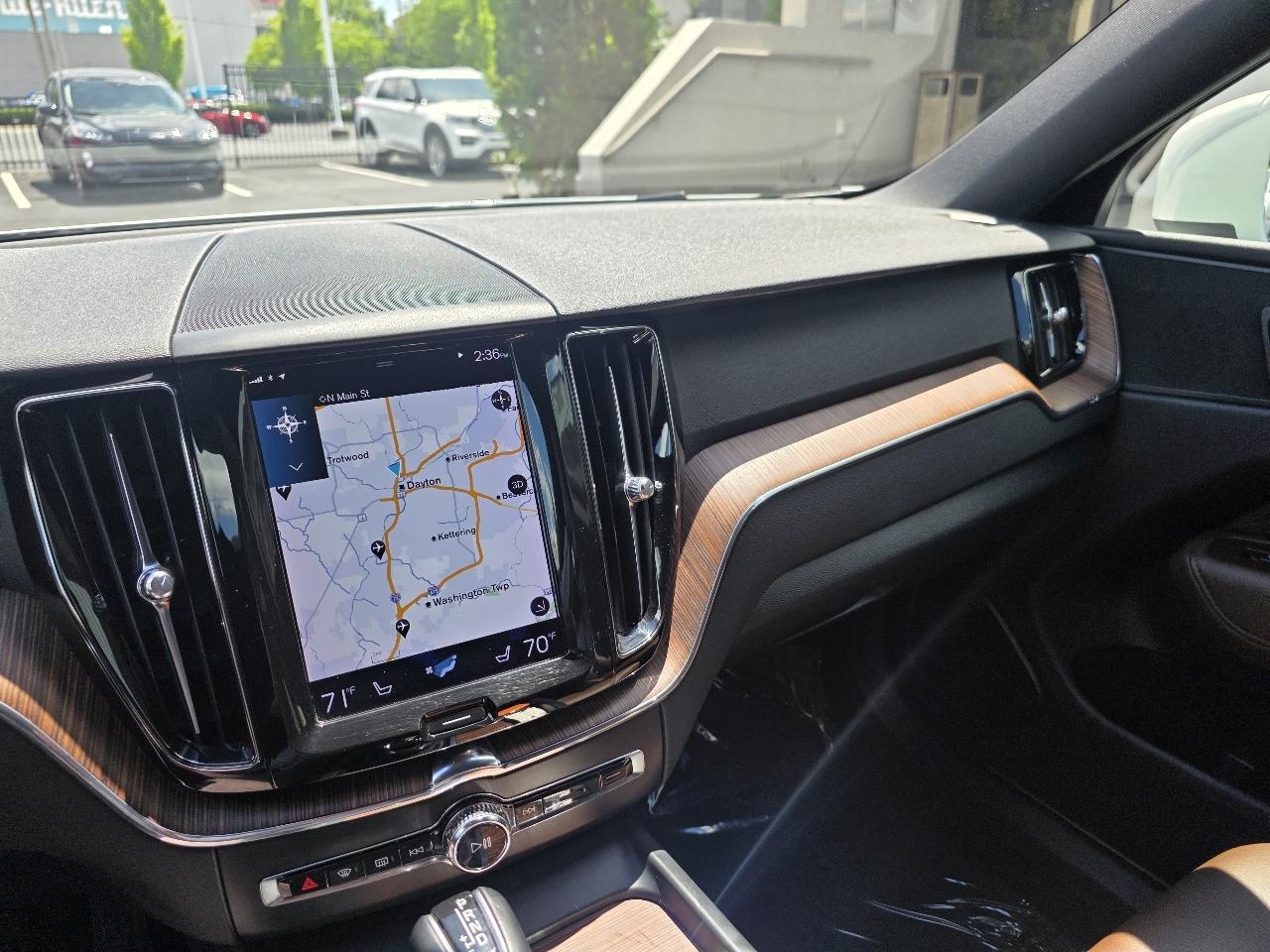 Volvo XC60 T5 AWD Momentum 2021