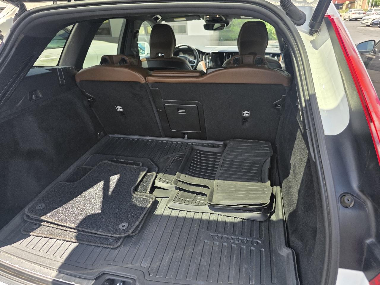 Volvo XC60 T5 AWD Momentum 2021