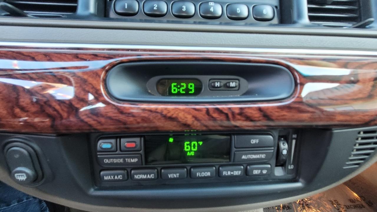 Mercury Grand Marquis 4dr Sdn LS 2001