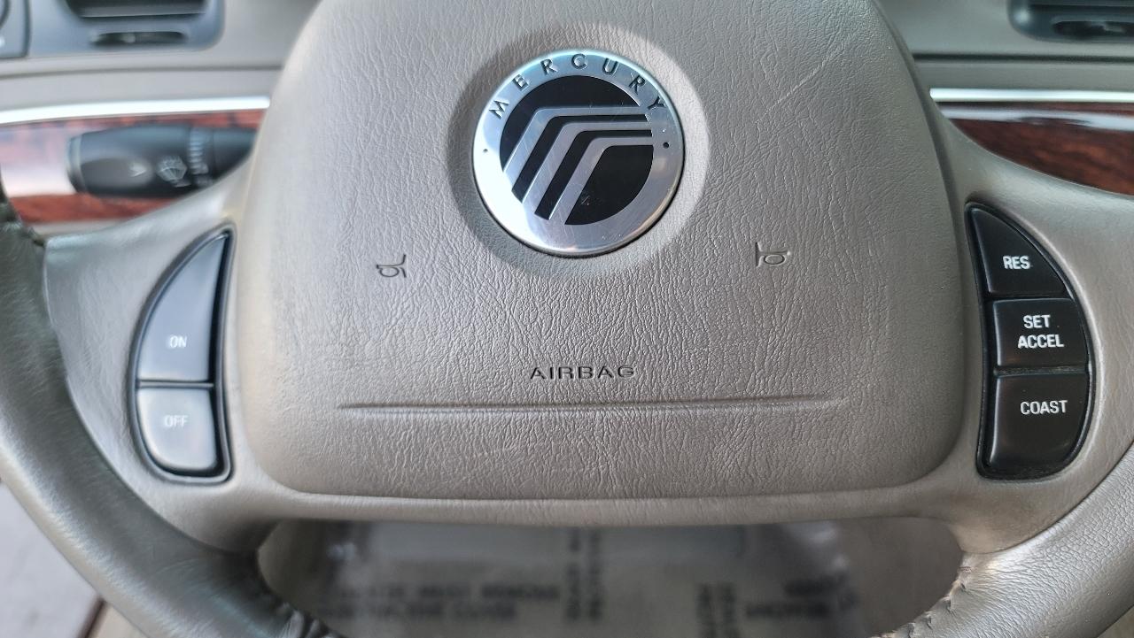 Mercury Grand Marquis 4dr Sdn LS 2001