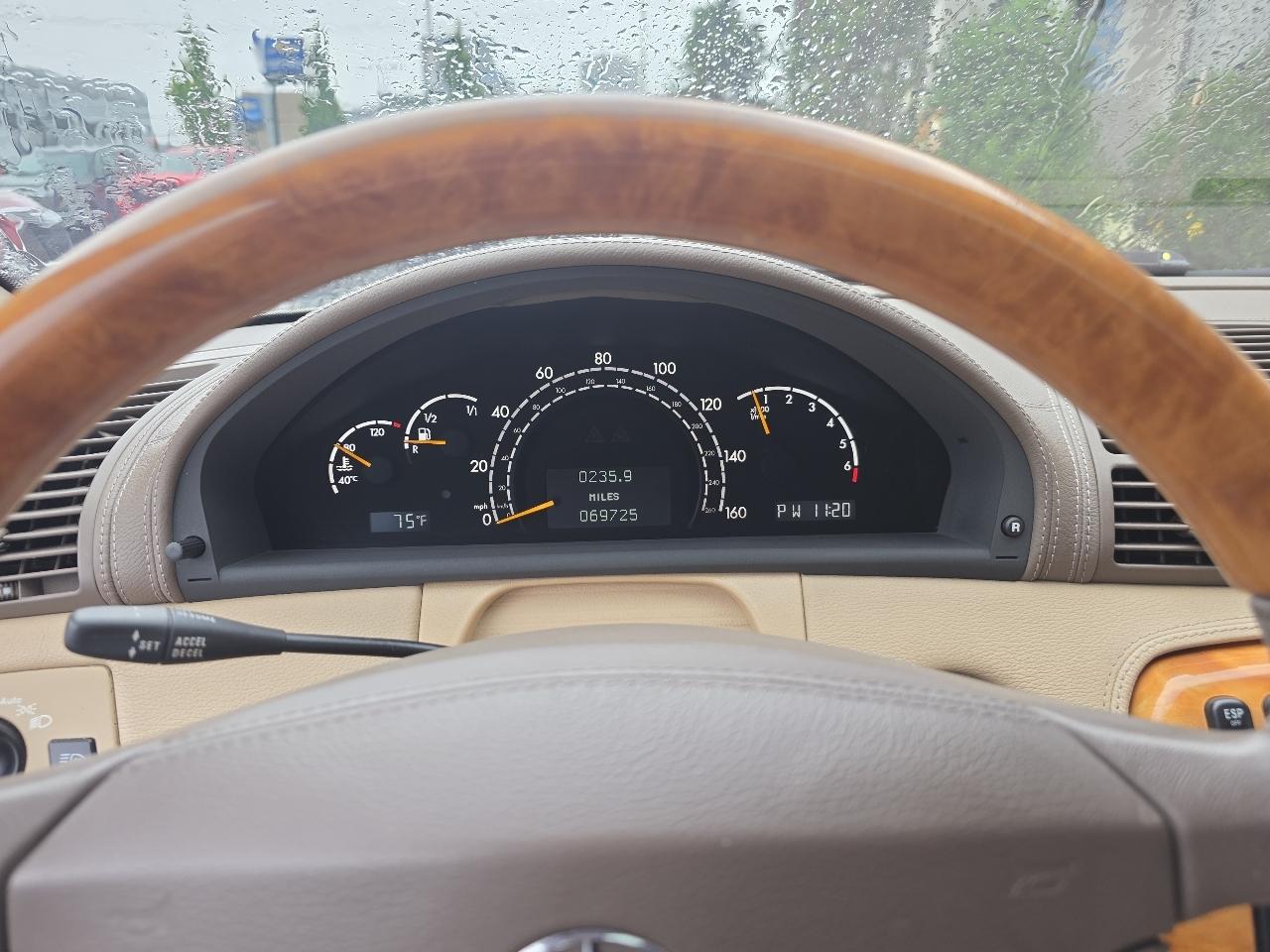 Mercedes-Benz CL-Class 2dr Cpe 5.0L 2002