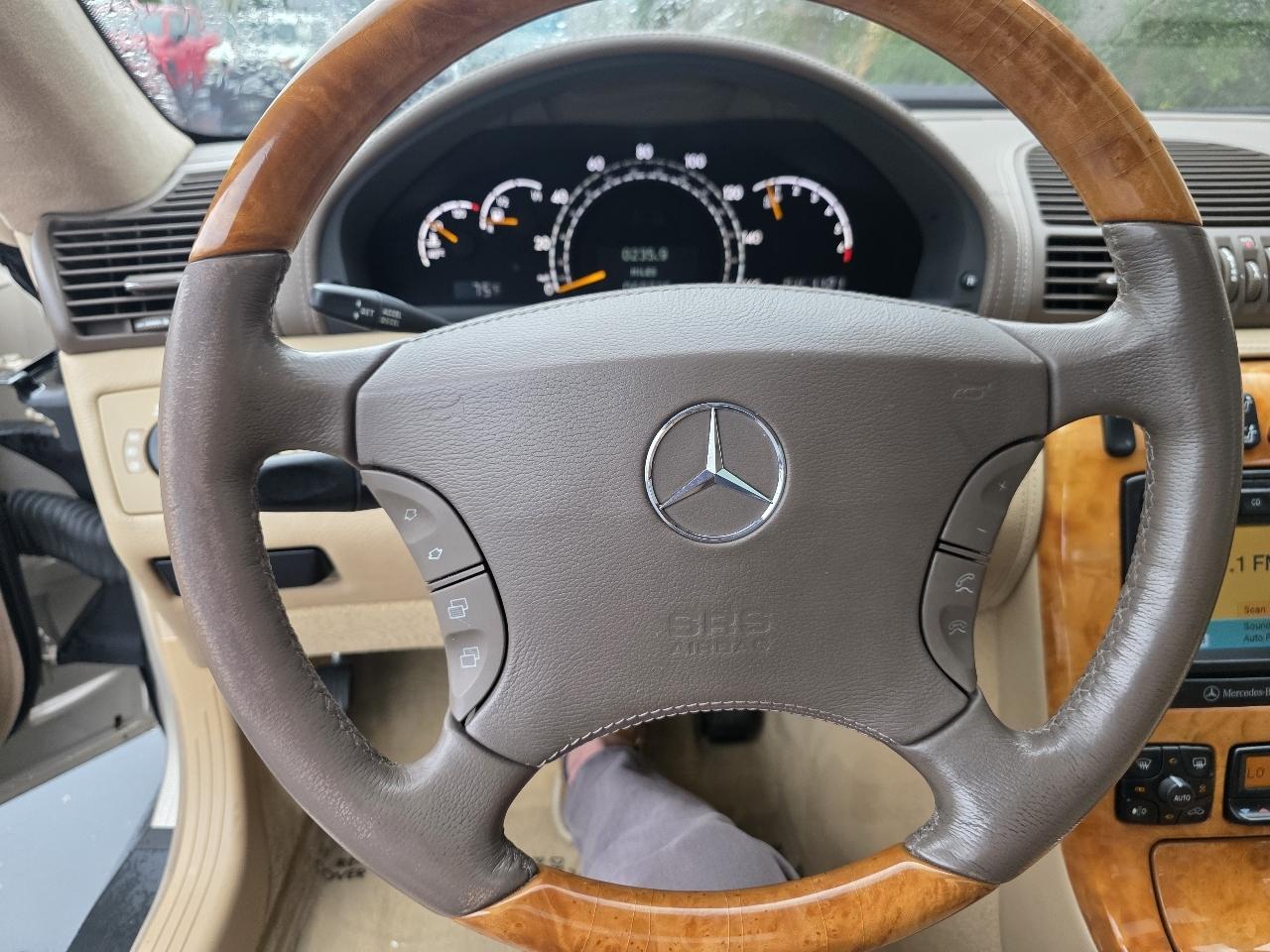 Mercedes-Benz CL-Class 2dr Cpe 5.0L 2002