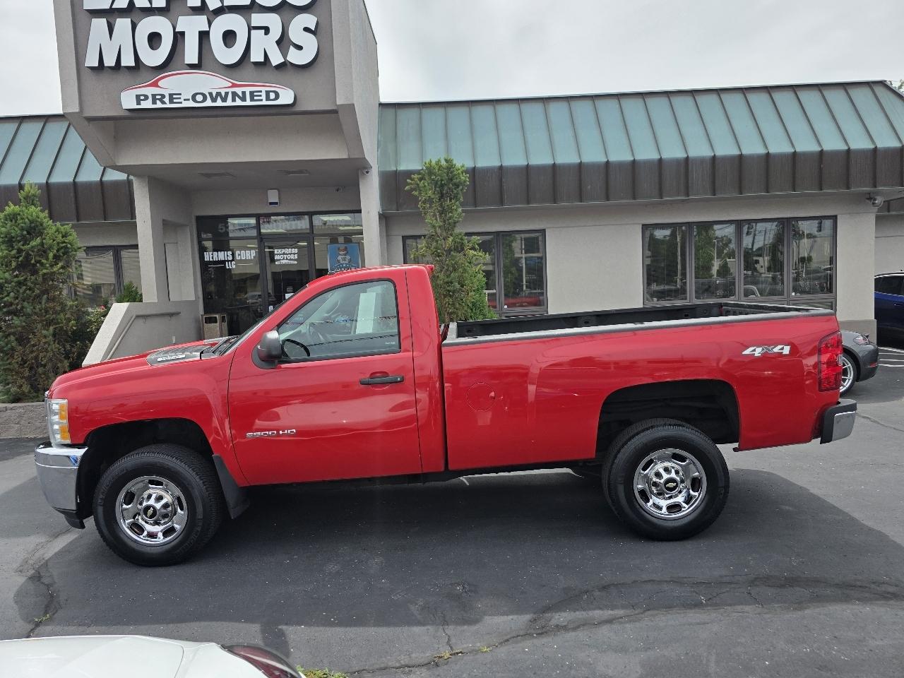 Chevrolet Silverado 2500HD 4WD Reg Cab 133.7" Work Truck 2014