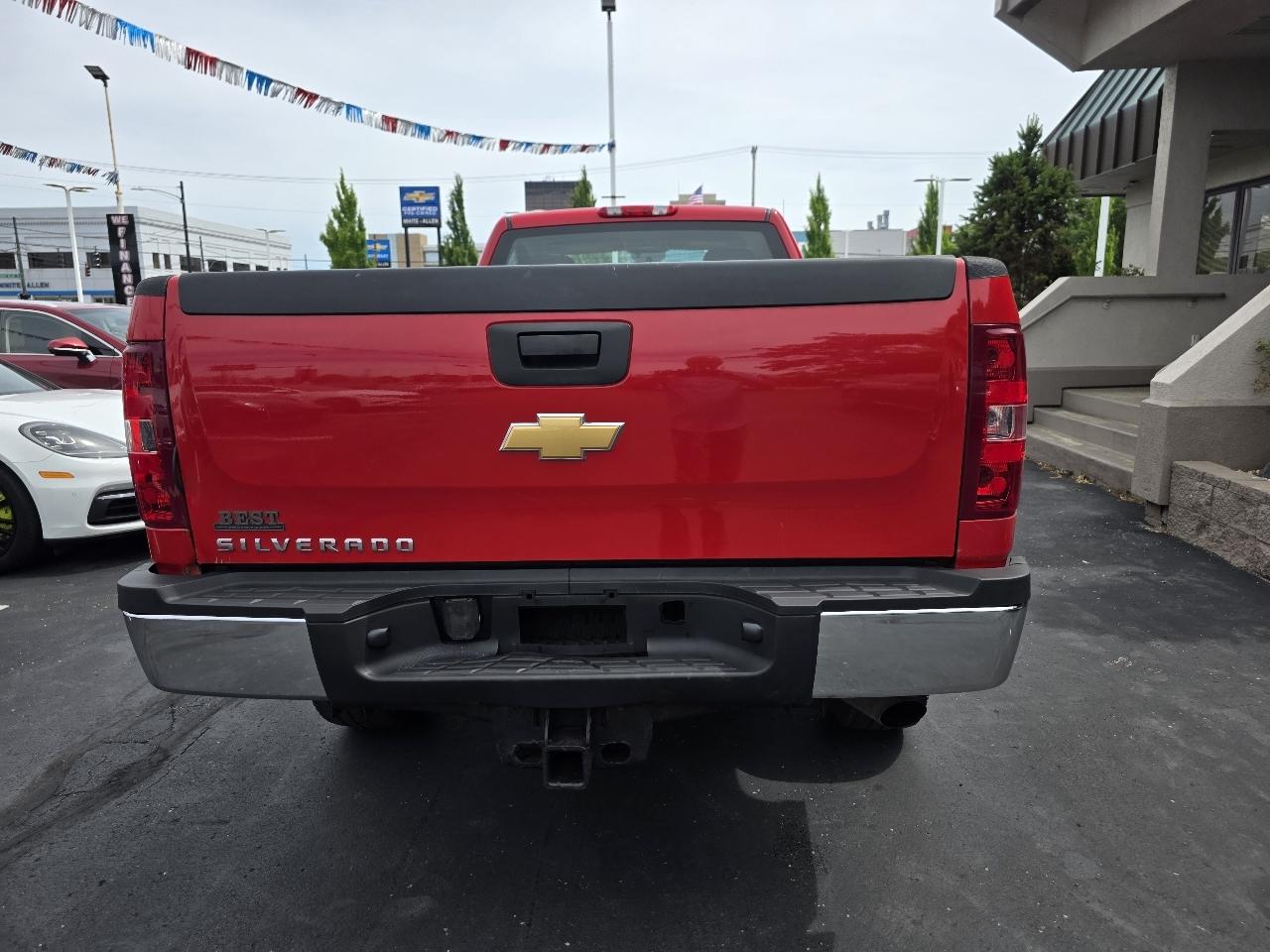 Chevrolet Silverado 2500HD 4WD Reg Cab 133.7" Work Truck 2014