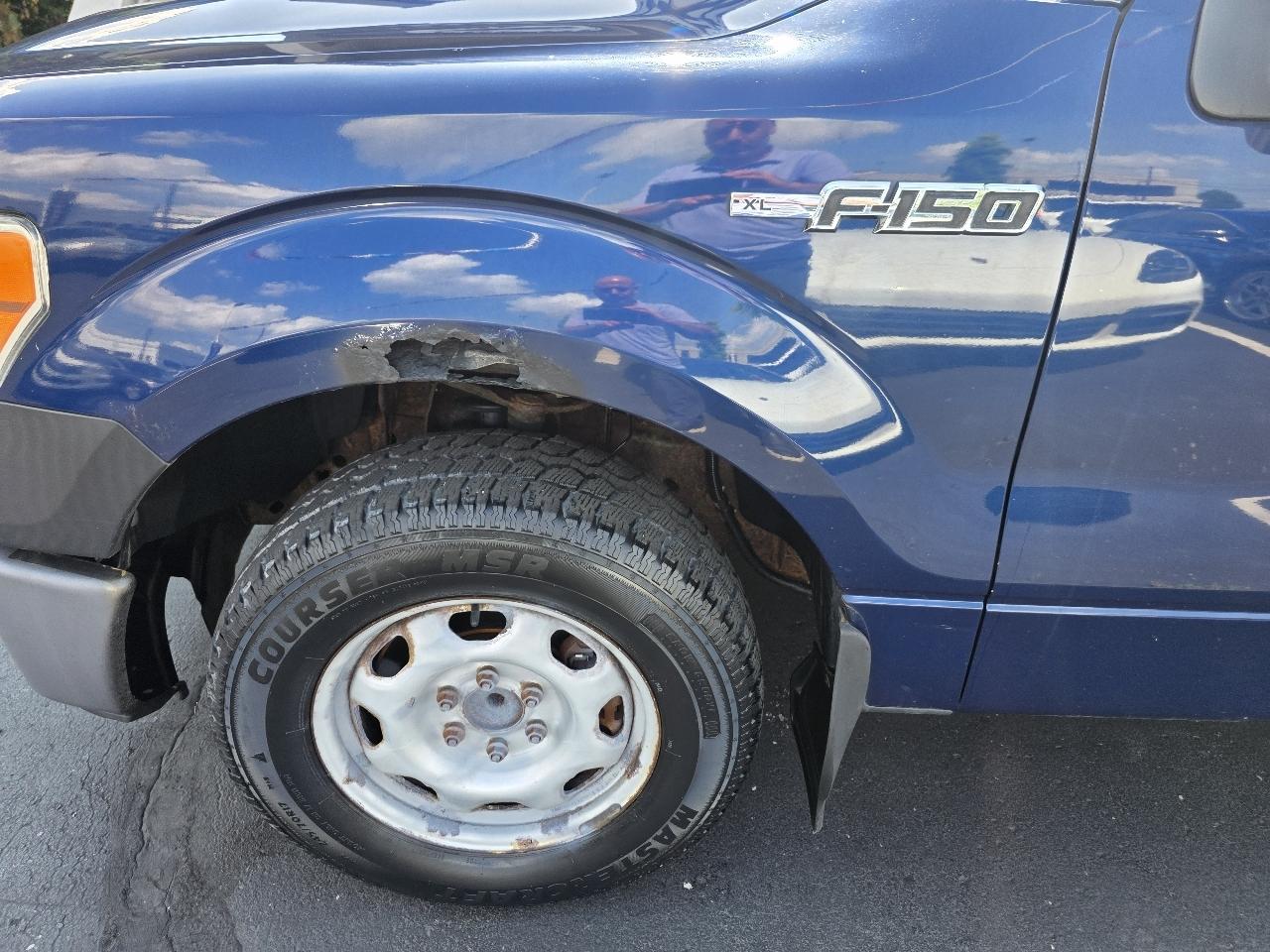 Ford F-150 2WD Reg Cab 126" XL 2012