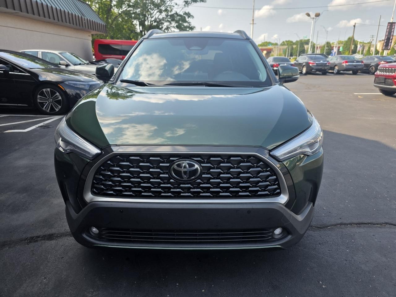 Toyota Corolla Cross XLE 2WD (Natl) 2024