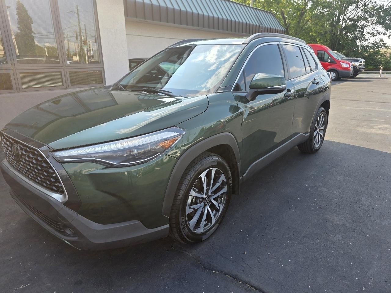 Toyota Corolla Cross XLE 2WD (Natl) 2024
