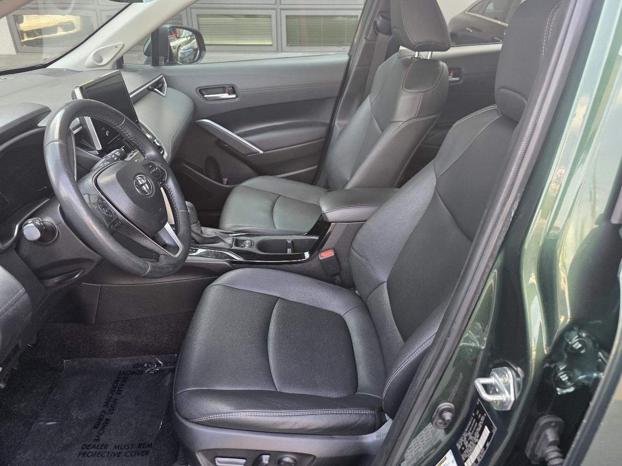 Toyota Corolla Cross XLE 2WD (Natl) 2024