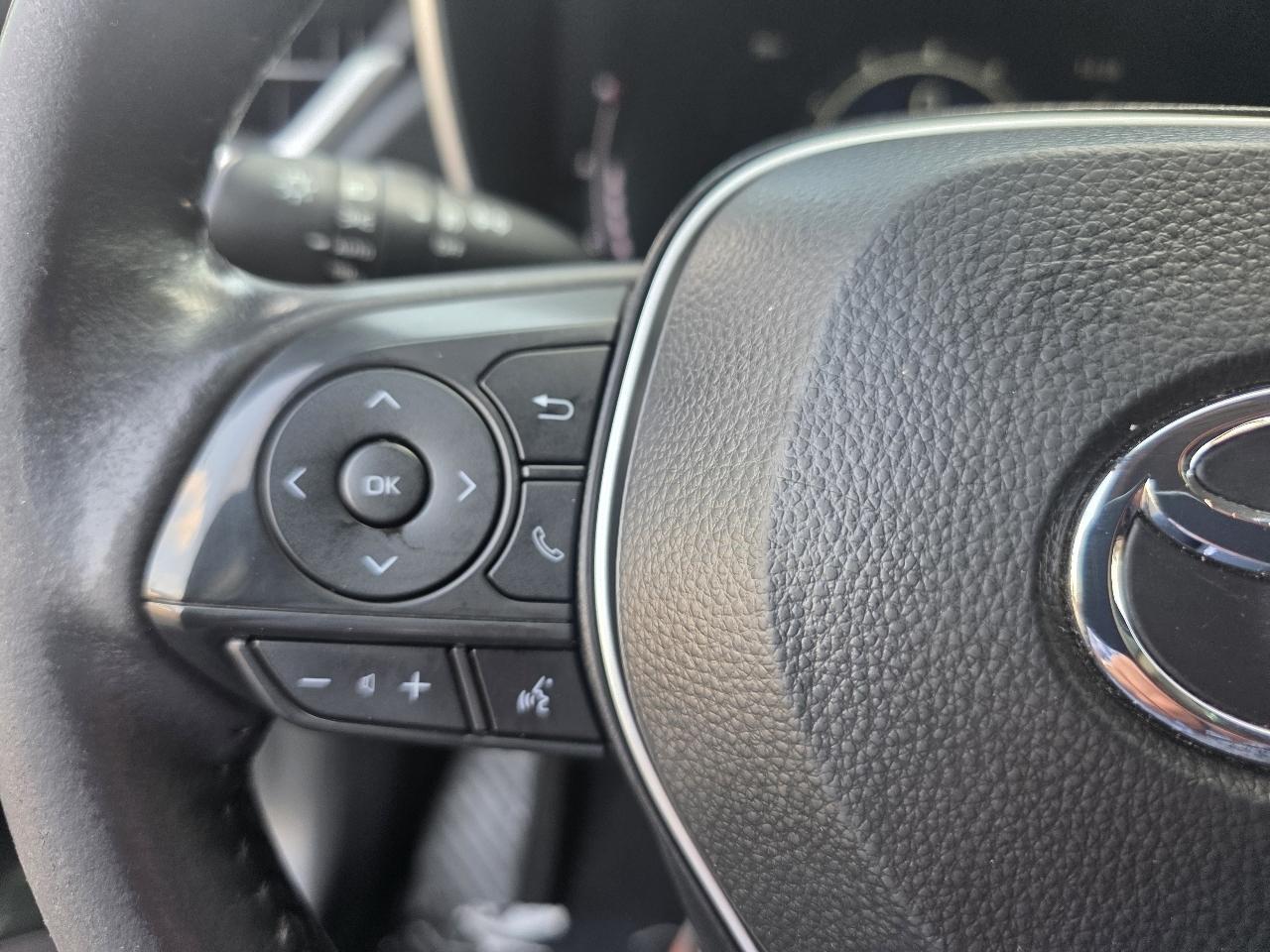 Toyota Corolla Cross XLE 2WD (Natl) 2024
