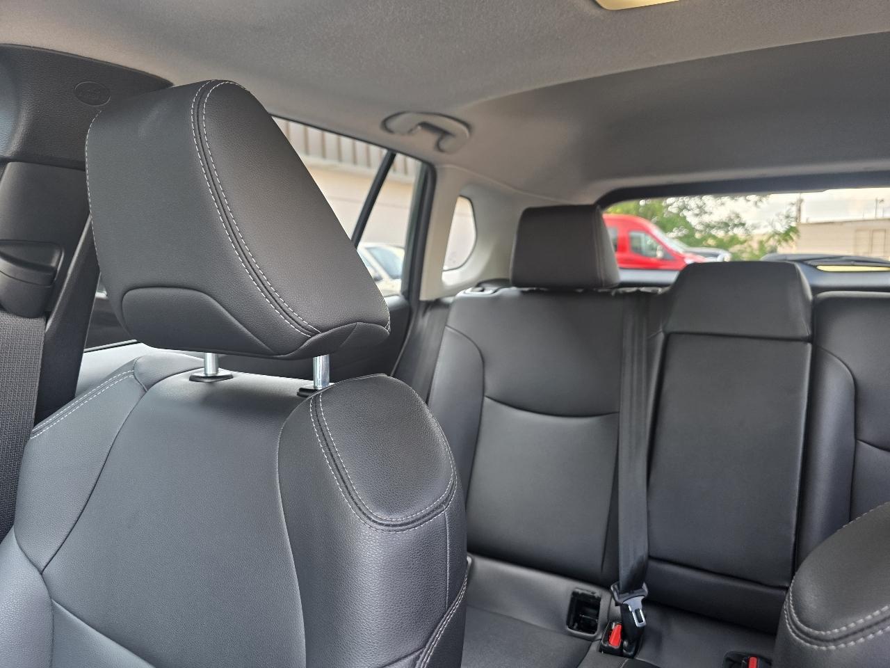 Toyota Corolla Cross XLE 2WD (Natl) 2024