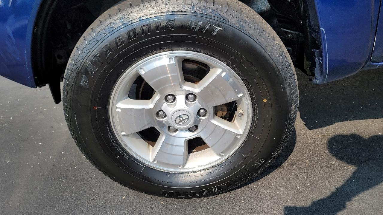 Toyota Tacoma 4WD Double Cab V6 AT (Natl) 2015
