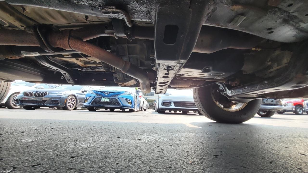 Toyota Tacoma 4WD Double Cab V6 AT (Natl) 2015