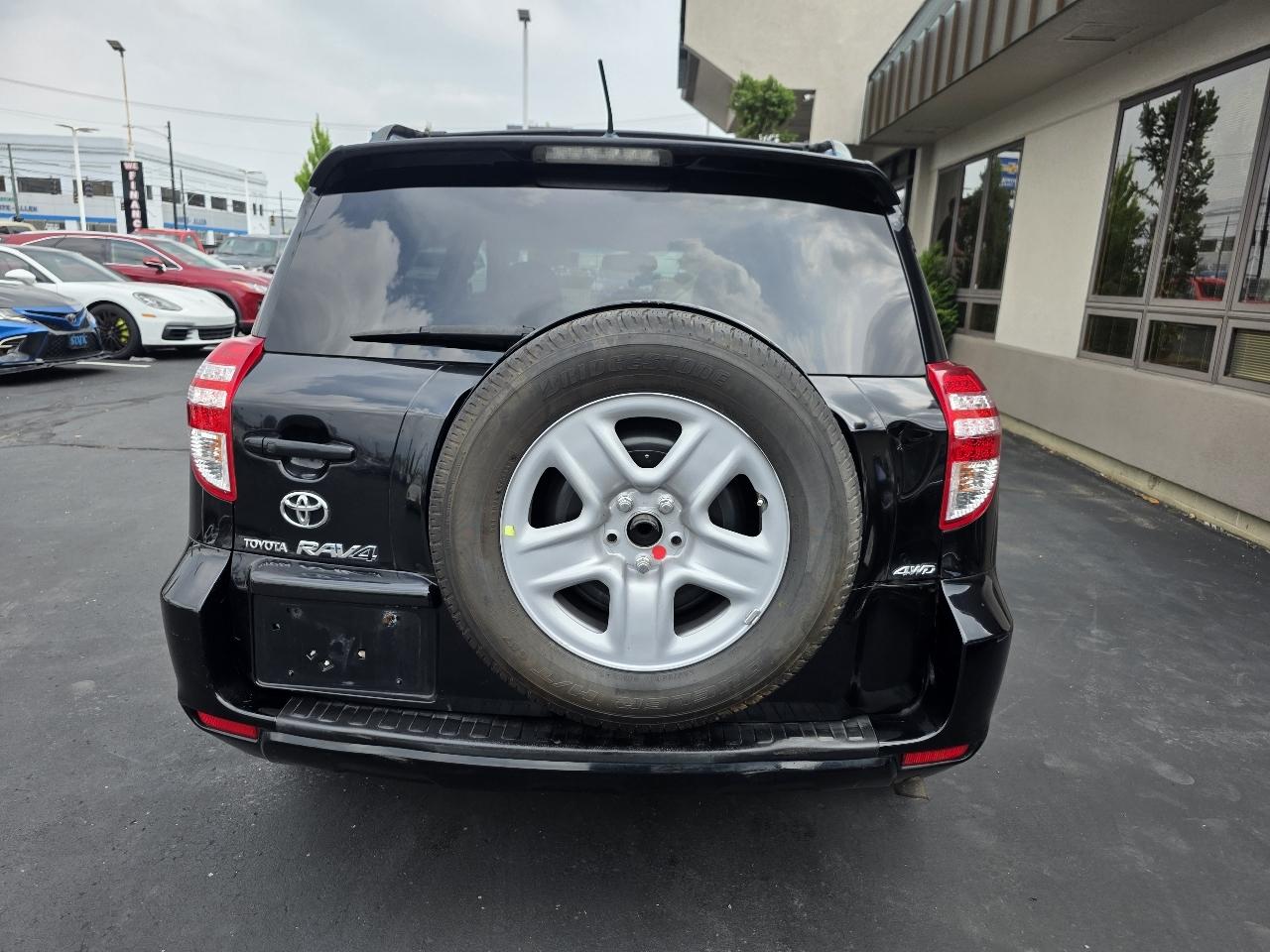 Toyota RAV4 4WD 4dr V6 5-Spd AT Ltd (Natl) 2009
