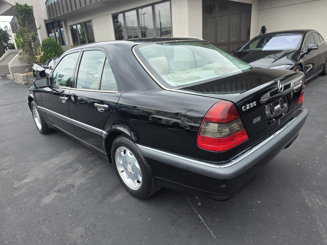 Mercedes-Benz C-Class 4dr Sdn 2.3L 1998