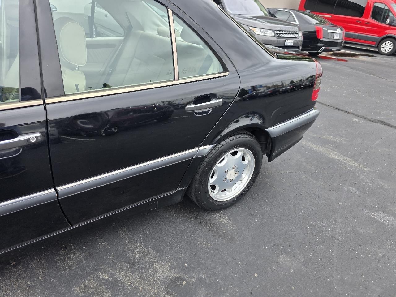 Mercedes-Benz C-Class 4dr Sdn 2.3L 1998