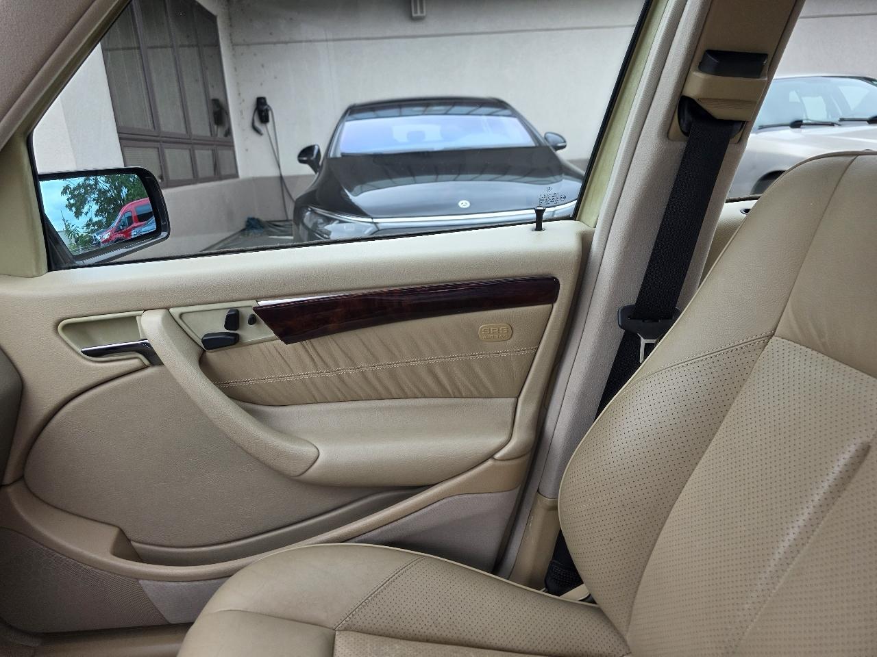 Mercedes-Benz C-Class 4dr Sdn 2.3L 1998